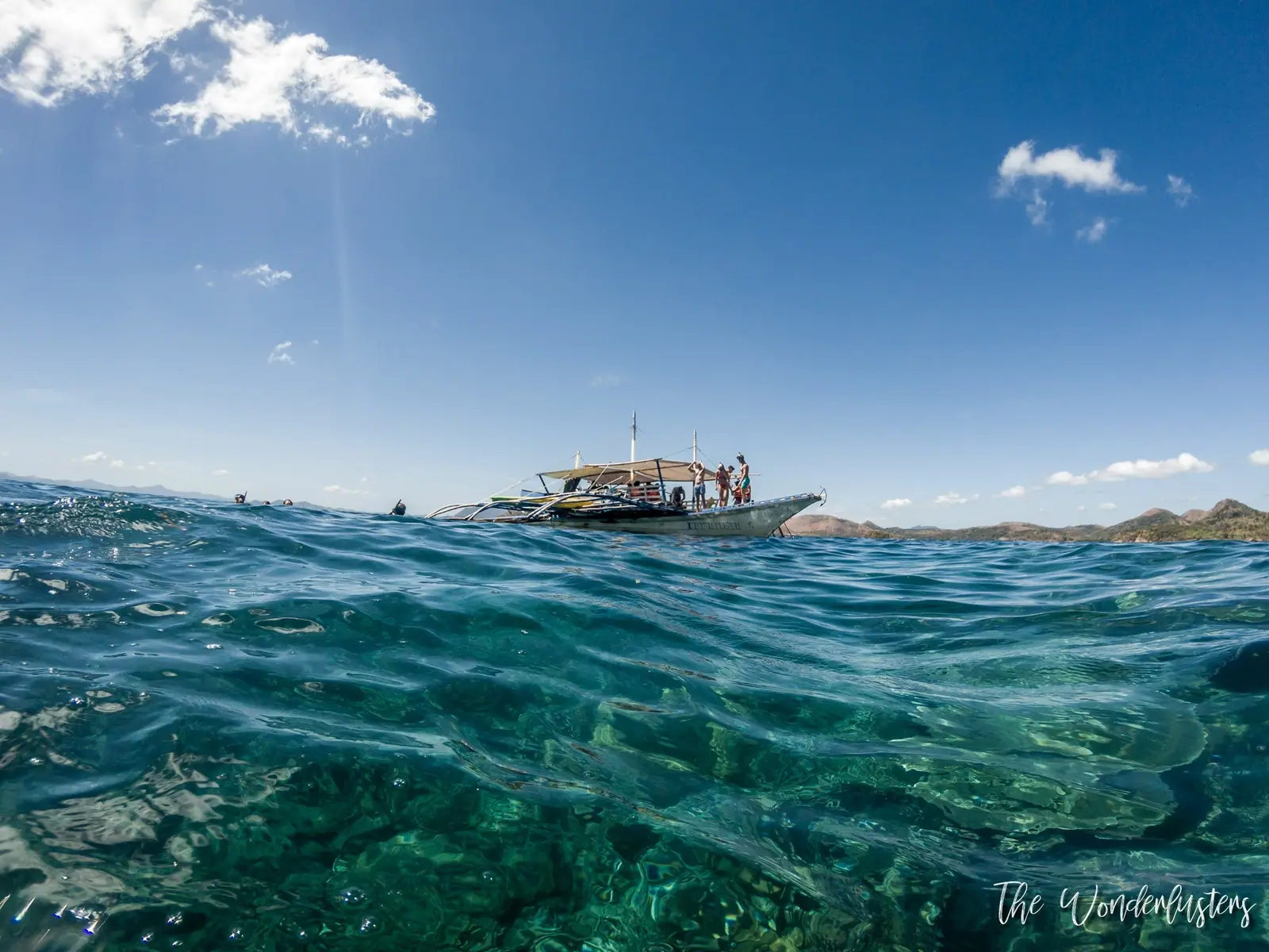 Notre bateau pour l'île en île