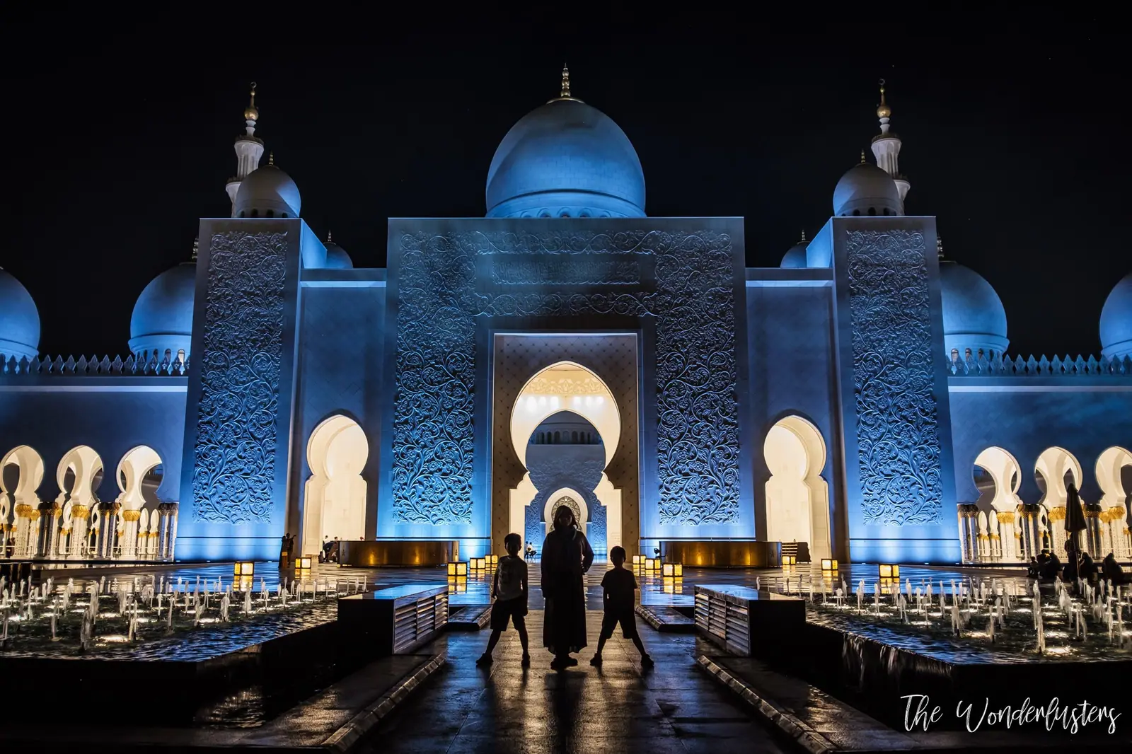 Grande mosquée Cheikh Zayed illuminée la nuit, Abou Dabi