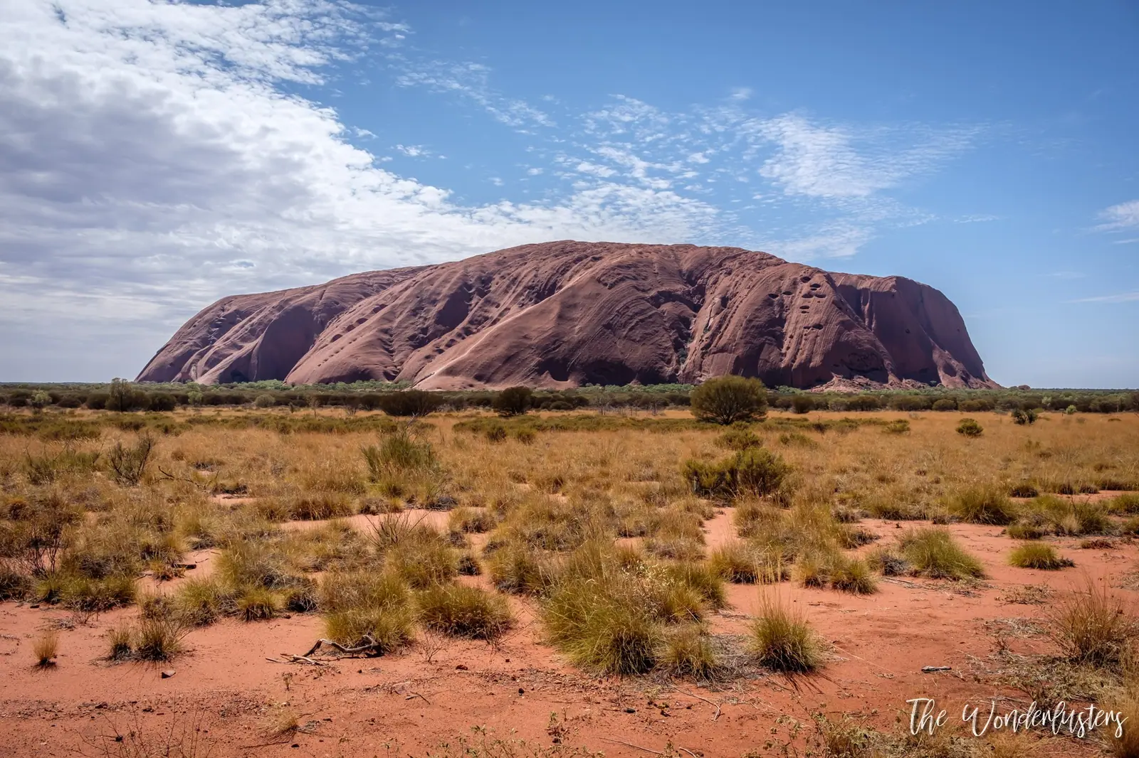 Uluru au coucher du soleil, dans l’outback australien