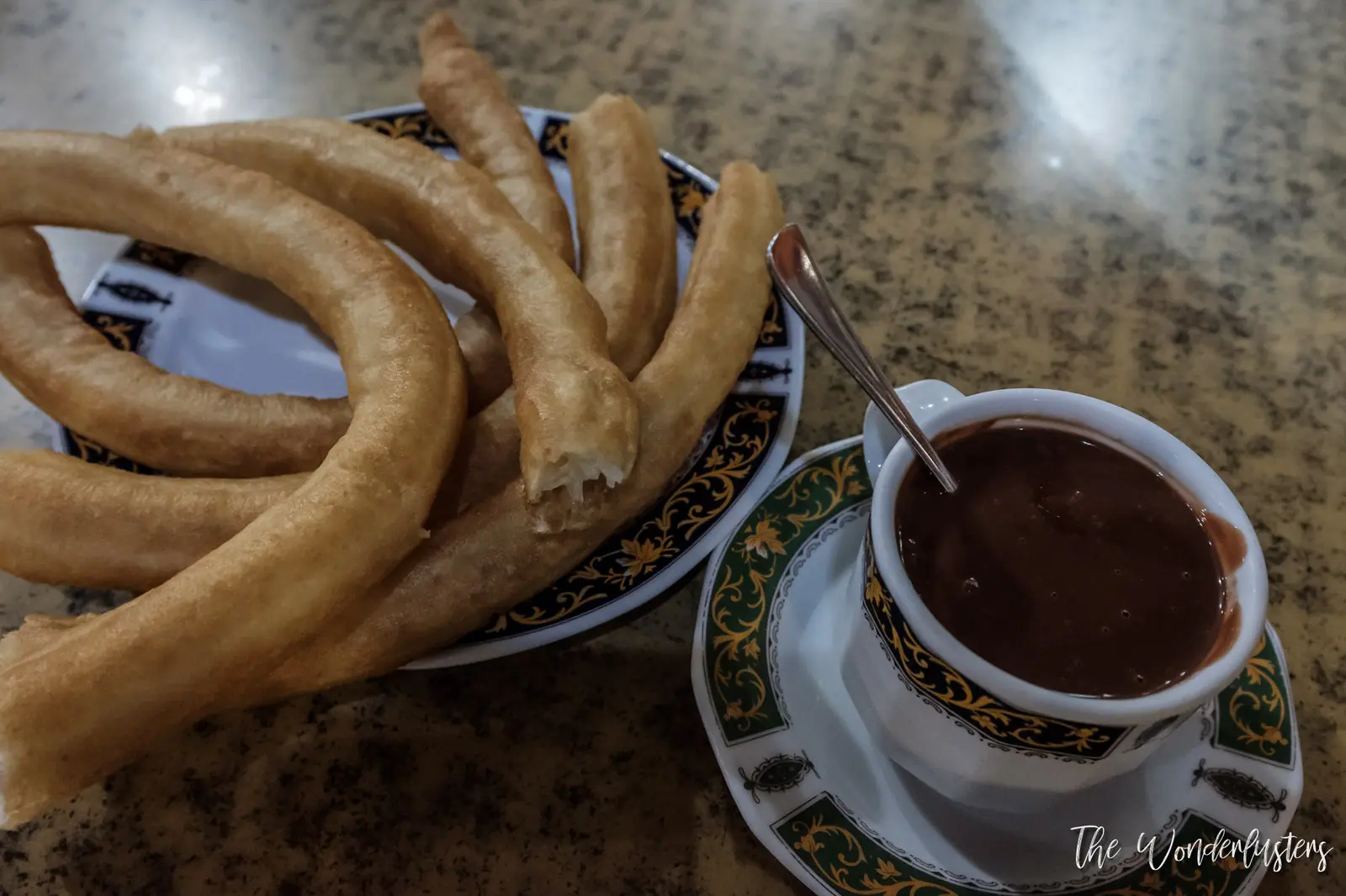 Churros et chocolat chaud
