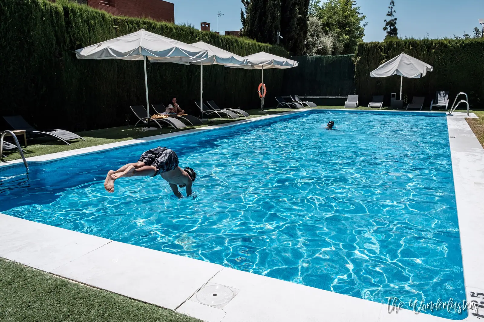 La piscine de l’AC Hotel Sevilla Forum