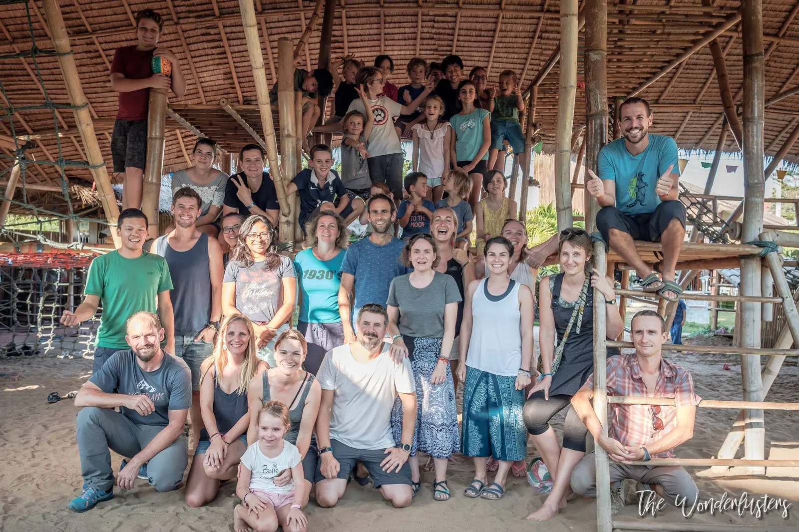 Réunion de familles voyageuses à Chiang Mai, Thaïlande
