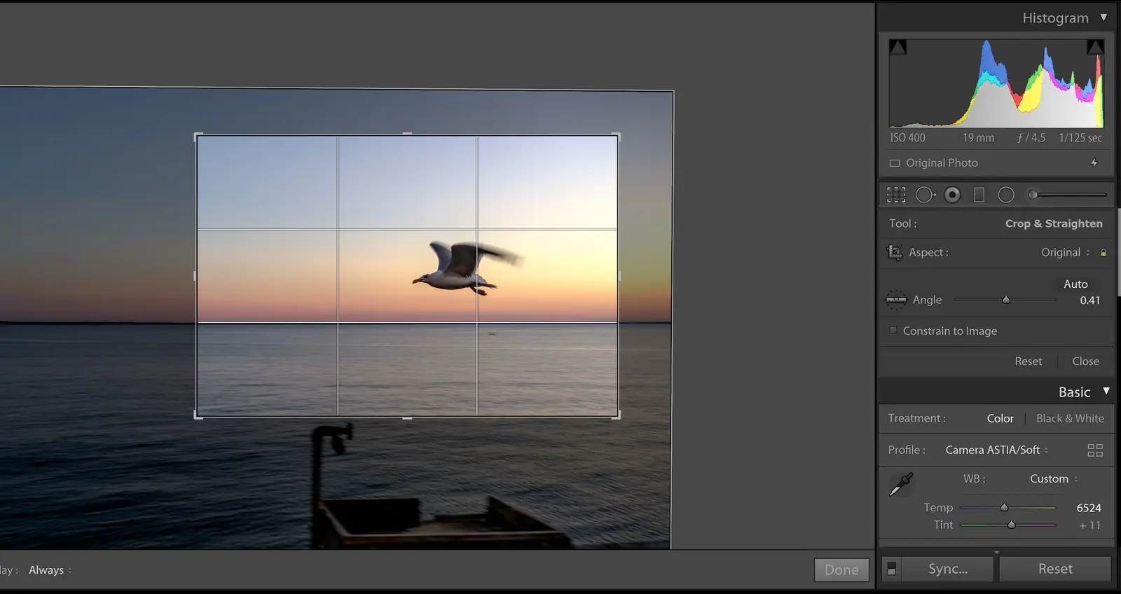 Recadrage et redressement de la photo de Marseille dans Lightroom